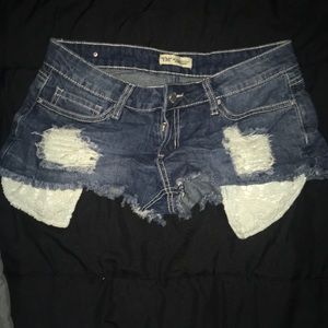 5/25 Distressed booty shorts